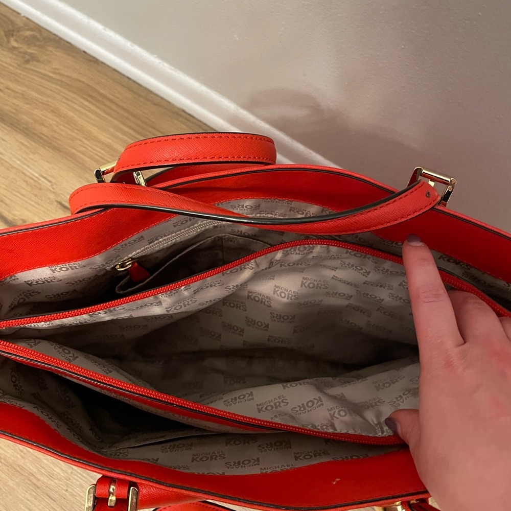 Michael Kors Purse - Picture 5 of 12